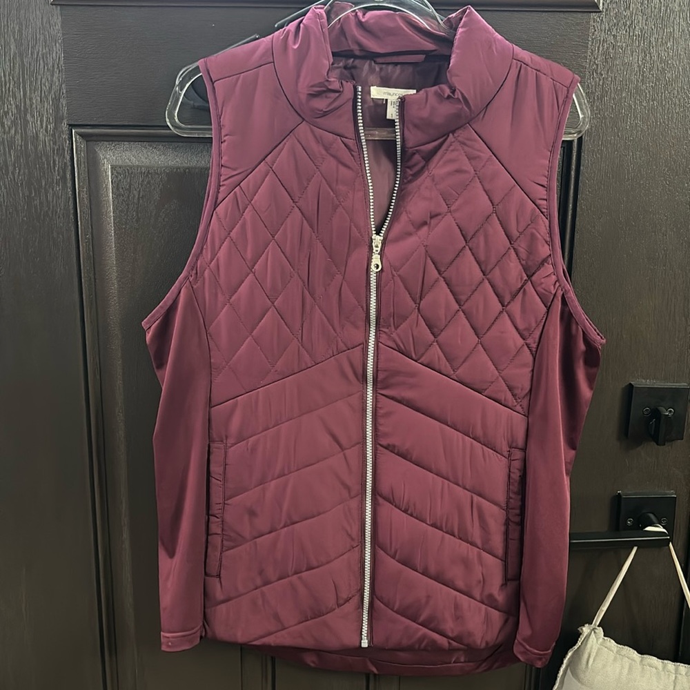 Maurice’s maroon 1X vest